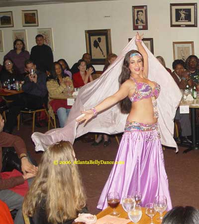 Overview of Belly Dance: Egyptian Folkloric style belly dancing